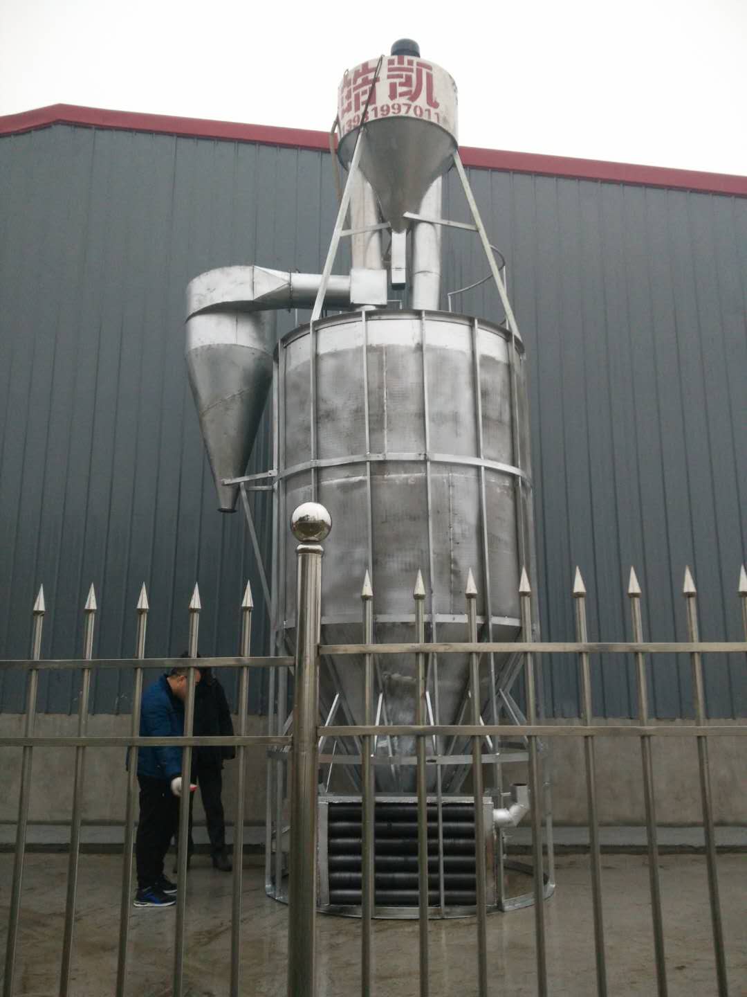 江蘇東臺水稻烘干機安裝現場